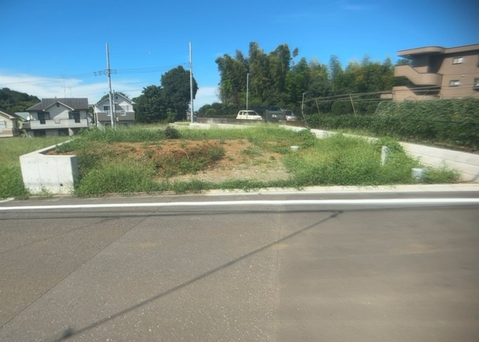 土地探しをしていると都市計画区域という言葉を目にすると思います。法律によって、都道府県知事や国土交通大臣が指定するエリアのことを指しており、都市計画区域は市街化区域と市街化調整区域に分けられています。