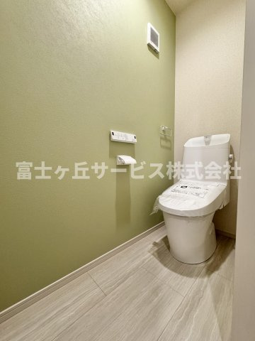 1Fトイレです　2Fにも同タイプのトイレがあります