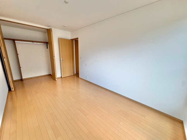洋室7.5帖・収納付きで、お部屋がすっきり片付きます。