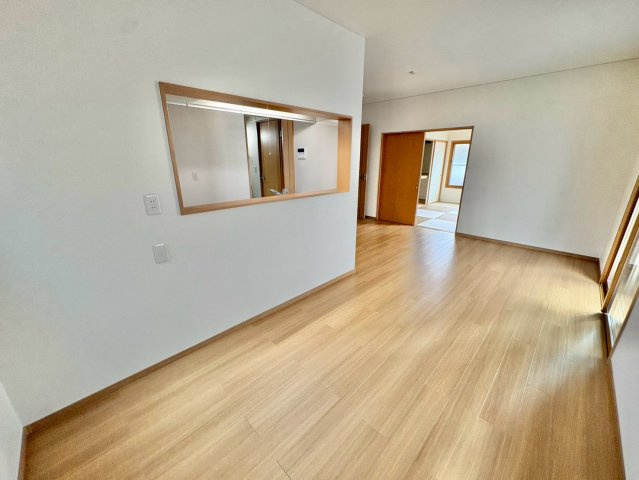 LDK一体型で、食事もくつろぎもひとつの空間で完結。