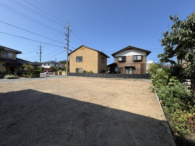 土地の後ろ部分から撮影