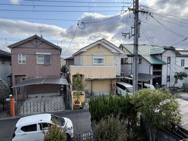 前面道路含む現地写真です
