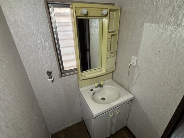 独立洗面化粧台付き