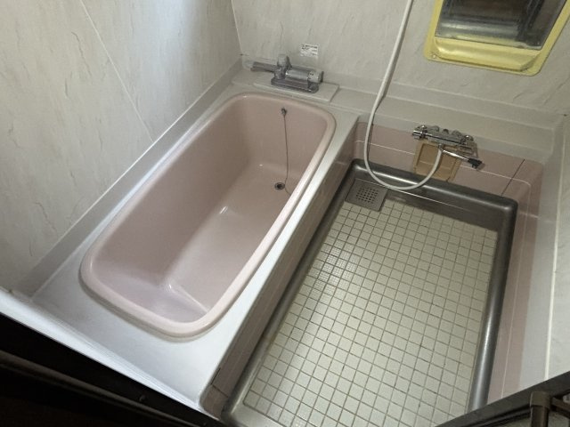 ゆったり過ごせるお風呂です