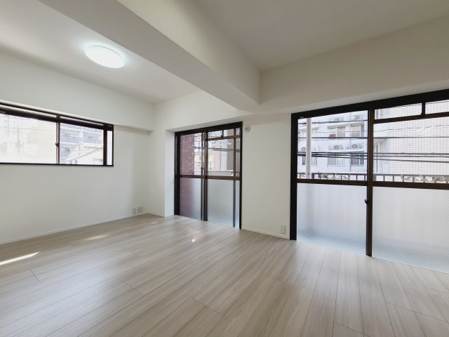 〇広々としたＬＤＫは快適な生活空間で日々の生活を快適に過ごせます。