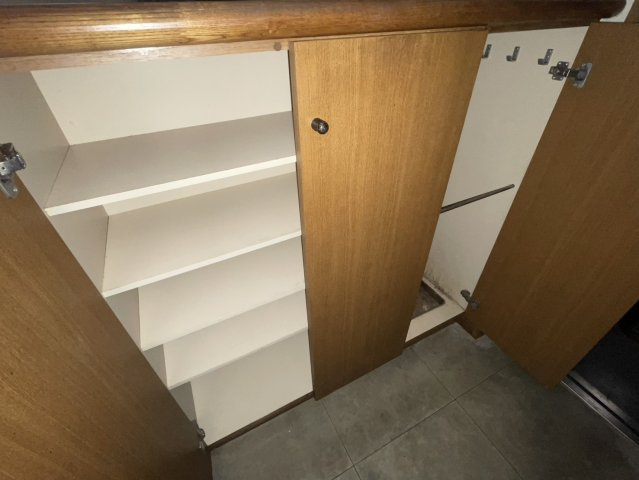 収納もある玄関です