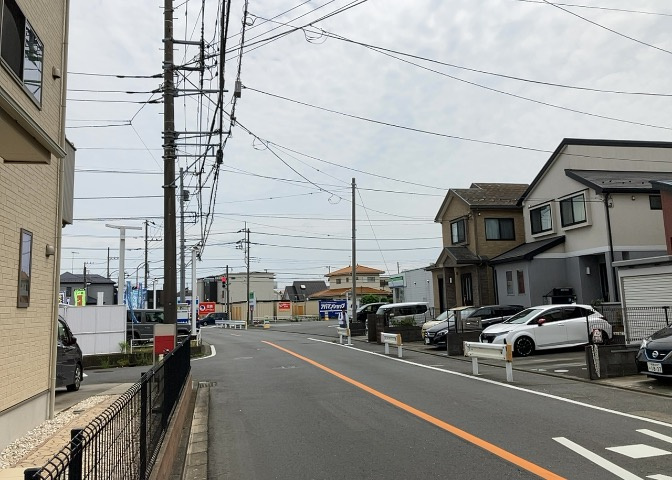 土地の地勢が高台の場合、景色を綺麗にみることができ、景色にこだわってお家探ししている方におすすめです！また平坦地よりも風通しがいいというメリットがあります。デメリットもあるので是非現地でご確認下さい。