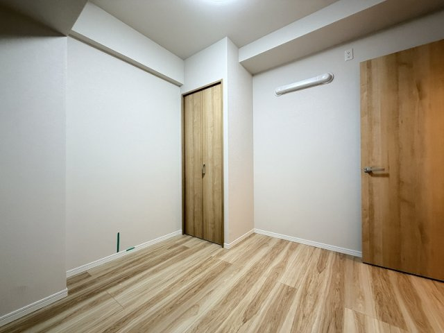 4.5帖の洋室。各居室収納ございます。