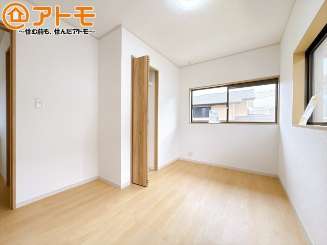 各居室に収納がついているので、部屋の中をすっきり見せることができますね！