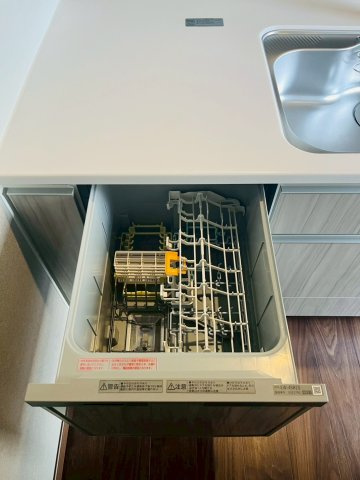 家事の時短に役立つ食洗機完備！浮いた時間は家族や自分のために使いましょう♪