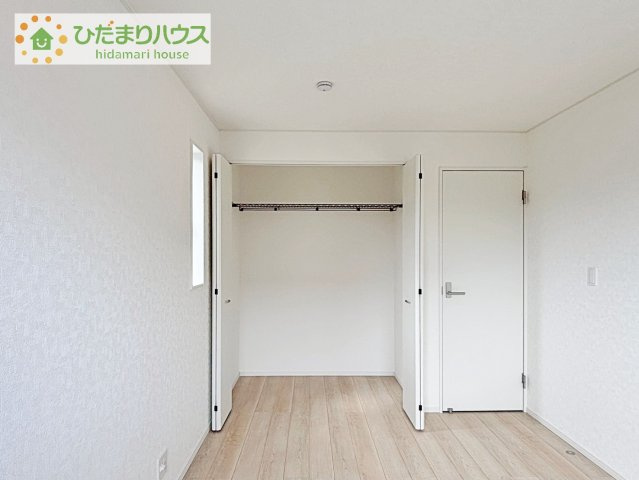 全室にクローゼットが付いていて、お部屋の住空間もスッキリ広々使えそうです(^^)