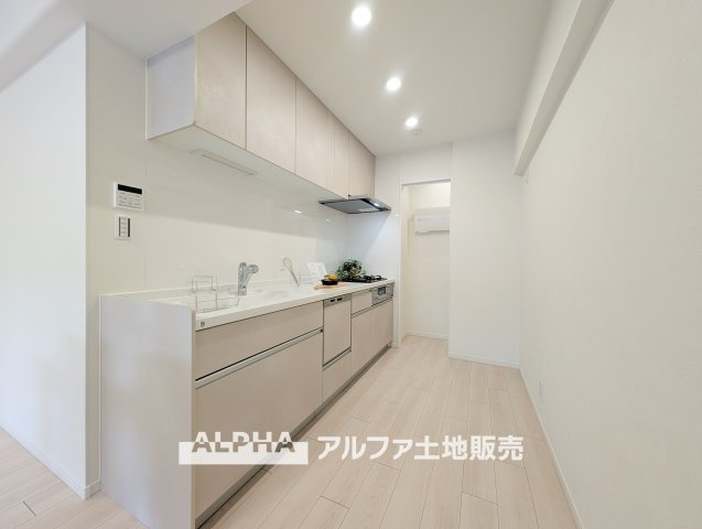 【Life　without　end】　◆心地よさを求めて◆終わりのない暮らしづくりはキッチンから始まる。食事は暮らしの中でとても重要。お洒落なキッチンを使用すれば空間の居心地良さが変わる。