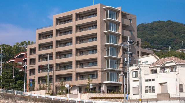 外観：328000681981