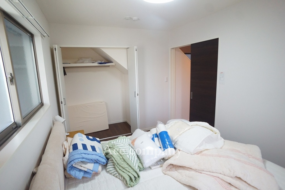 【1階：洋室6帖】クローゼット完備です♪