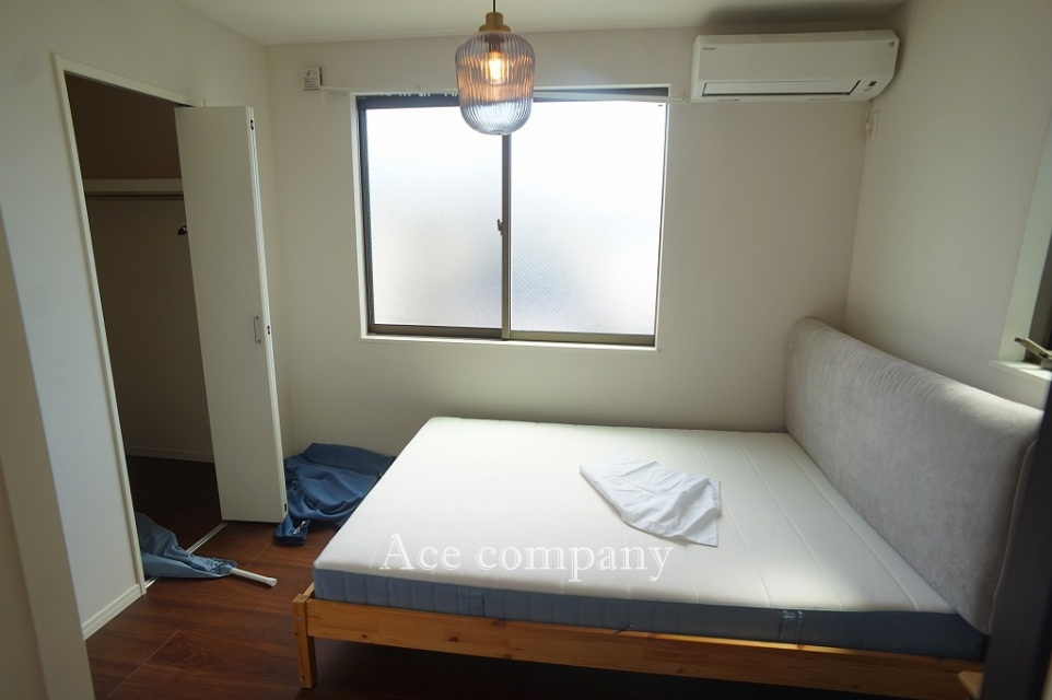 【3階：洋室5.3帖】ウォークインクローゼット付きのお部屋です♪