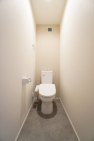 2階にもトイレ設置！朝の争奪戦も回避できます♪