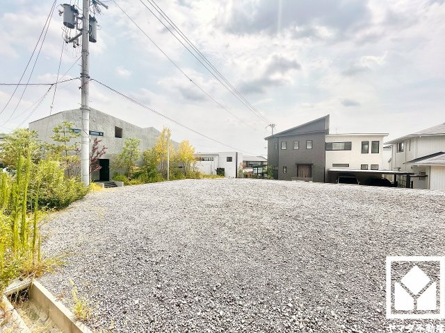 シンプルで飽きのこない、暮らしに余白をもたらす理想の家を建てられる一区画。