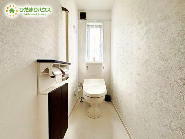 1・2階にトイレあり。階段を降りなくてもいいので、高齢者の方も優しい☆彡