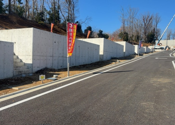 最寄り駅が近いなどの交通アクセスが良い土地だと暮らしやすいですよね。通勤・通学の観点から土地を選ぶことも大切です！自身や家族のライフワークからあったの物件を探しましょう！当社営業がお力になります！