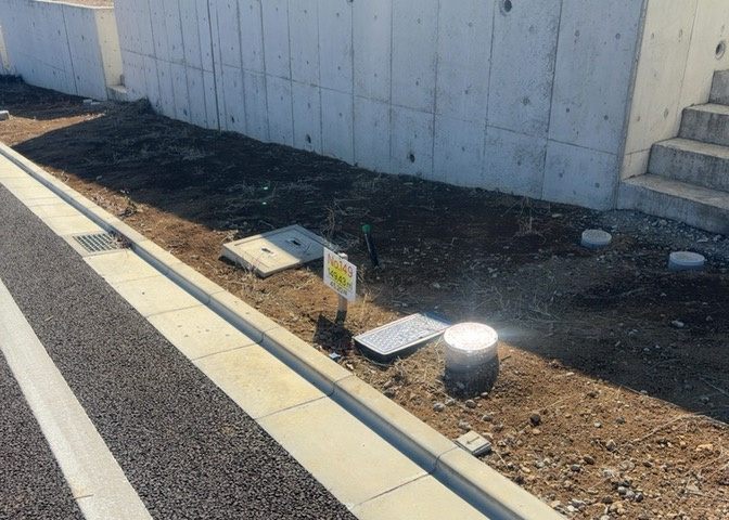 隣家の土地はどうなっているのか、生活利便施設が近くにあるのか、学校まで近いかなど、お客様のライフスタイルにあわせたイメージが重要です。また、近くにあると困る施設が近くにないかも確認するといいでしょう。