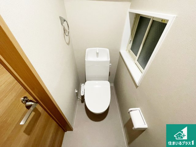 1・2階の2ヶ所にあるので、朝の忙しい時間の順番待ちもなく、深夜の利用にも大変便利です。