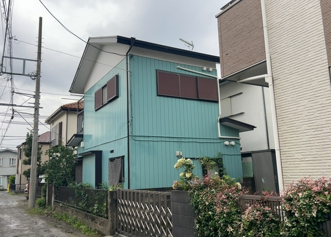 土地を買う際、住む地域の自治体や福祉の補助制度にも注目してみましょう。子供や老人の医療補助やゴミ出しのルールなど、自治体によってルールに大きな違いがあるため、暮らしやすい土地で判断するとよいでしょう。