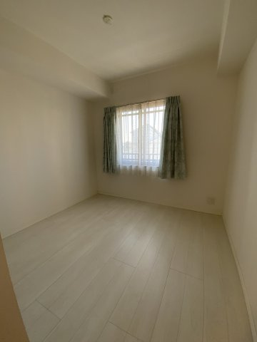 ゆったりした洋室です。
