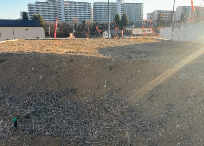 家を建てる前提で土地を探している場合、地盤の丈夫さは譲れない条件の一つです。地盤が脆弱だと追加工事が必要となります。また、過去に地盤沈下や液状化現象を起こした土地は、できるだけ避けた方がいいでしょう。