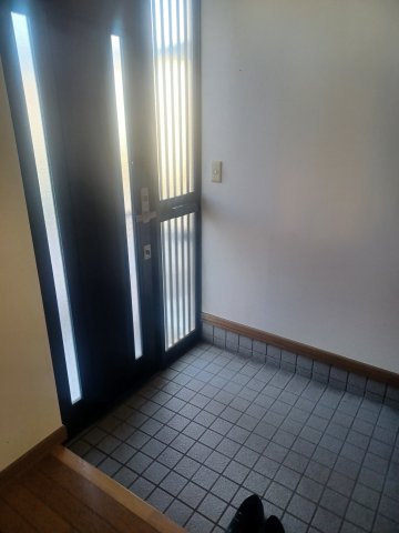 明るい玄関です