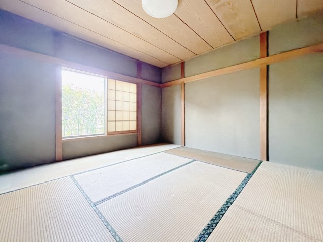 ■和室｜和室を書斎にしたり、冬にはコタツを敷いて家族みんなで年越しをするのもいいですね。家族みんなのお気に入りの空間になります♪