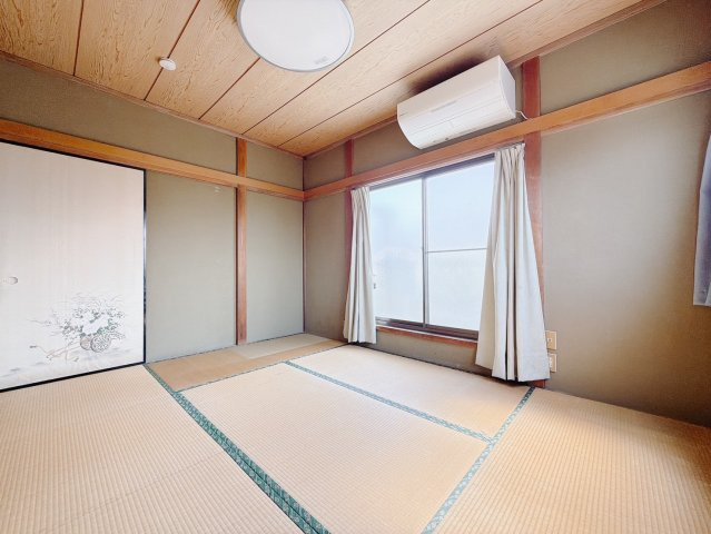 ■和室｜畳にはリラックス効果があるといわれています。フローリングでは感じることのできない圧倒的な寛ぎやすさを実感してください♪