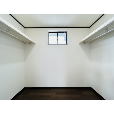 使い勝手の良いウォークインクローゼット♪*