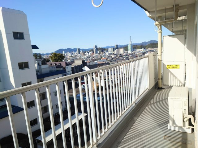 陽当たりの良いバルコニーです。
