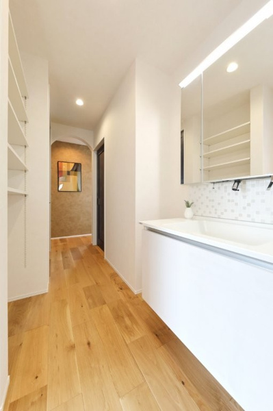 【穴生一丁目（2期）の洗面】