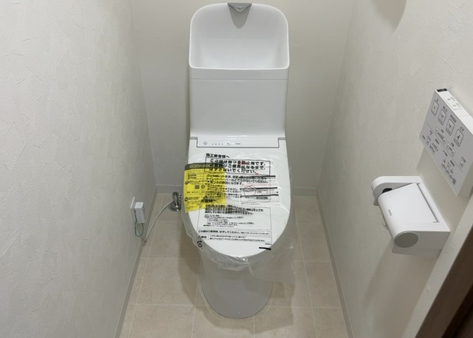 トイレは大きさや形、機能、抗菌性などが異なる多種多彩なタイプが各メーカーから出ています。それぞれに良さがあるため、事前にどういったタイプのトイレがいいのかをご家庭内で決めて、内見に行くといいでしょう。