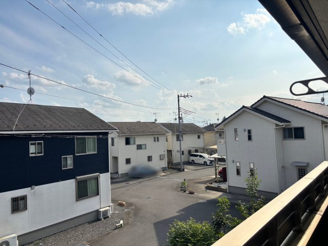 【物件からの眺望/現地写真】2階バルコニーからの眺望です。2方角地なので遮るものもなく開放的なロケーションです。
