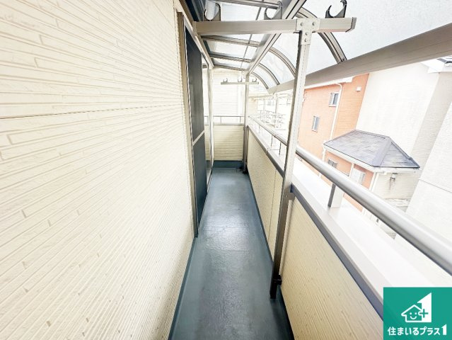 日当たりのよいバルコニー！お部屋が開放的に！