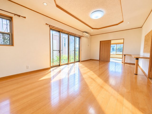 こちらの居間で趣味の時間をお楽しみください