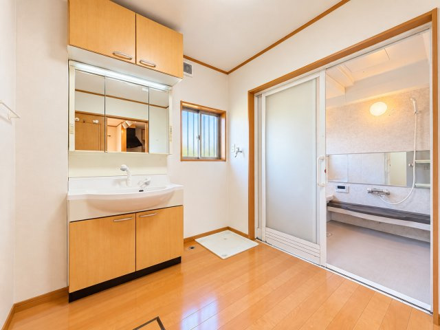 忙しい朝には欠かせない洗面所です