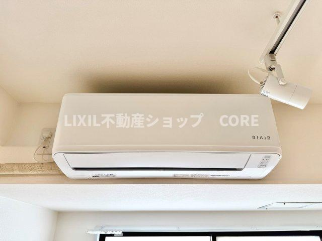 エアコン付で1年中快適にお過ごしいただけます。お引越しの初期費用を抑えることができる嬉しい設備です。