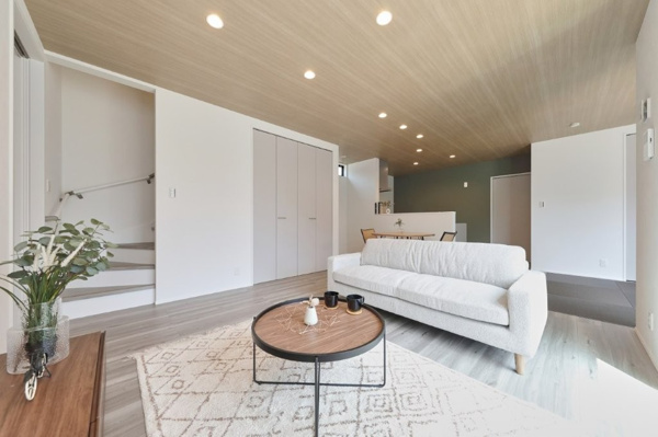 【塔野一丁目のリビングダイニング】