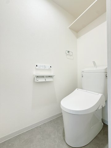 新品のトイレに交換済み♪