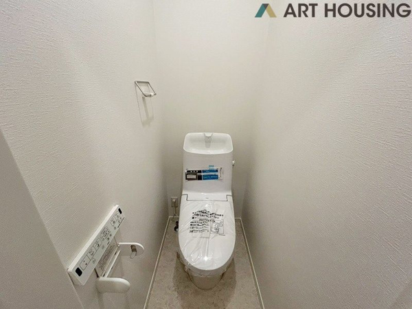 【相模原市中央区小山2丁目新築戸建て　A号棟のトイレ】