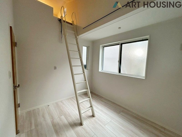 【相模原市中央区小山2丁目新築戸建て　A号棟の洋室】