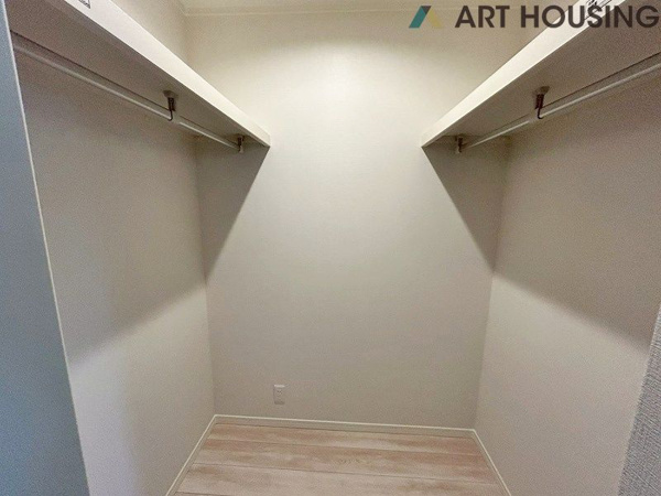 【相模原市中央区小山2丁目新築戸建て　A号棟のウォークインクローゼット】