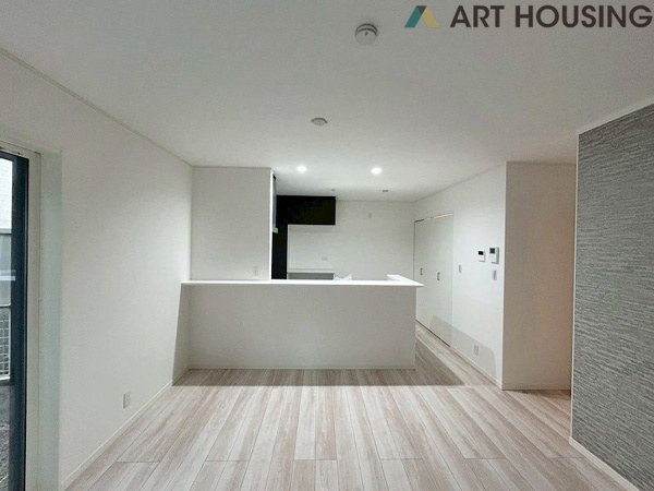 【相模原市中央区小山2丁目新築戸建て　A号棟のリビングダイニング】