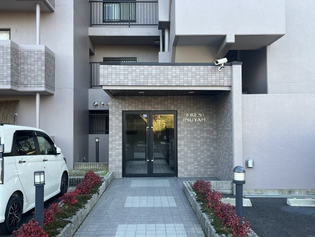 エントランス外観