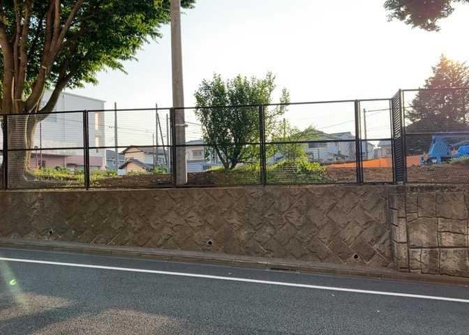 景色重視でお家選ぶをするとスーパーが遠い！学校が遠い！など生活をするうえで利便性で困ることもあります。まず一度現地を見学する際に、周辺の施設などがあるかを確認し、暮らし始めた後のことを想像しましょう。
