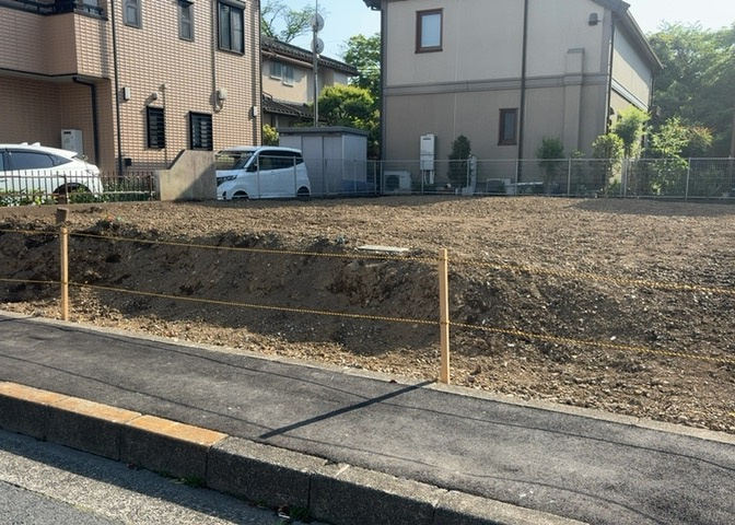 人が暮らすうえで日光は大切な要素となります。日当たりの良さは譲れないポイントですね。併せて近くに大きな建築物の建築予定がないか、あるいはそれが可能な土地が近くにないか事前に確認することもお勧めします。
