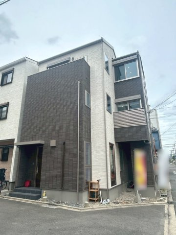 外観：326000223223